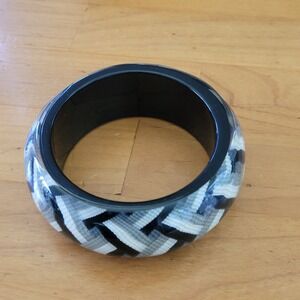 Chunky Black Resin Bangle Bracelet Embedded Woven Geometric Pattern 85g VTG